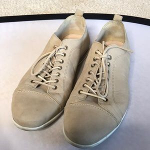 The J Peterson Company Leather shoe